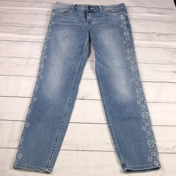 Abercrombie & Fitch Blue Jeans Embroidered Size 28 - Picture 3 of 10